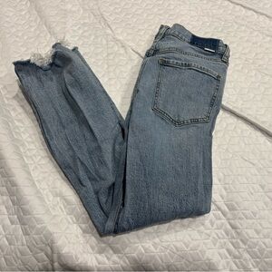 Stylish Light Blue Women's Cropped Jeans